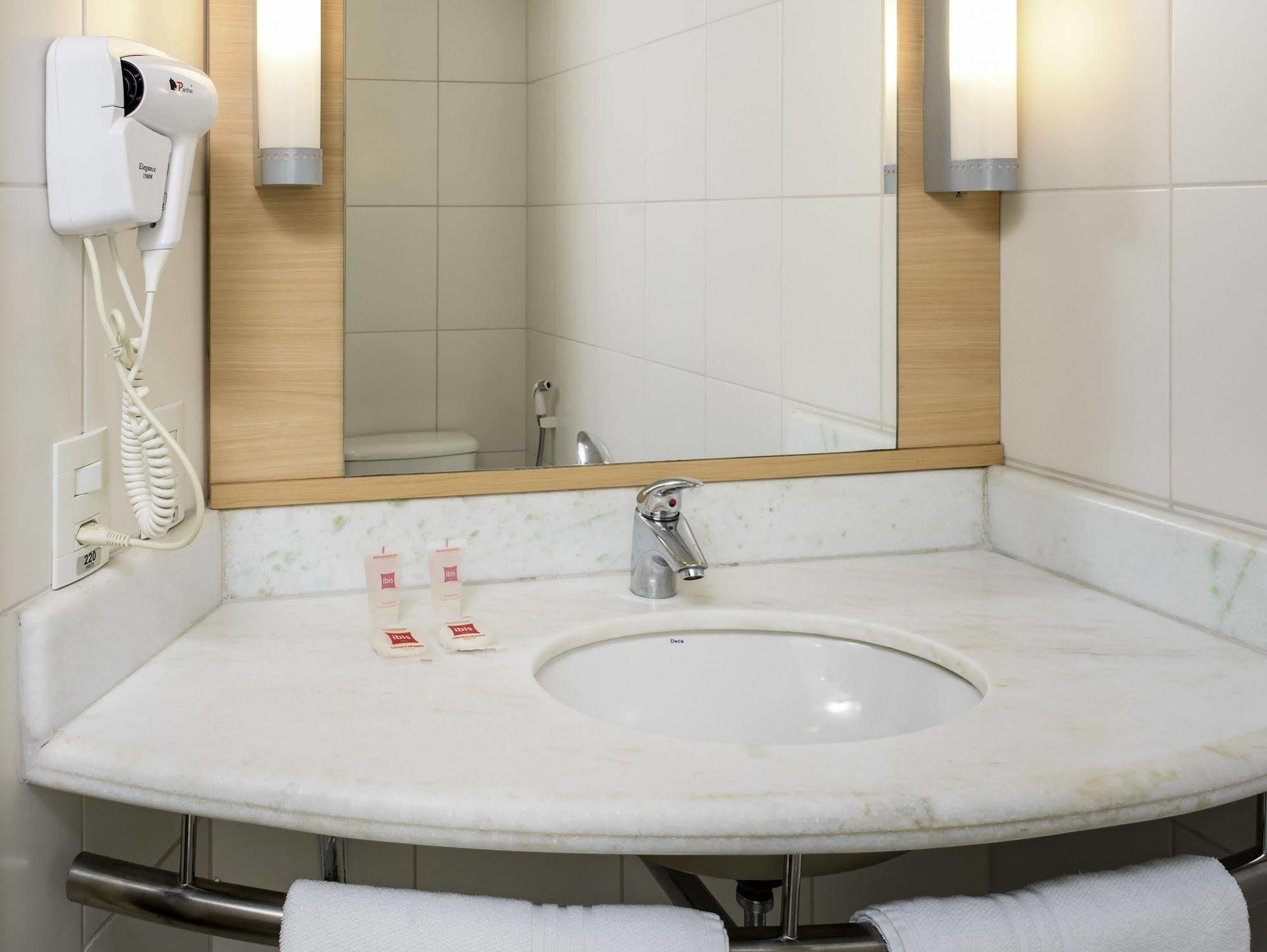 Ibis Belem Aeroporto Hotel Ngoại thất bức ảnh